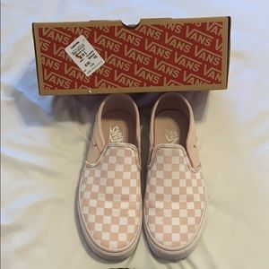 pink checkered vans